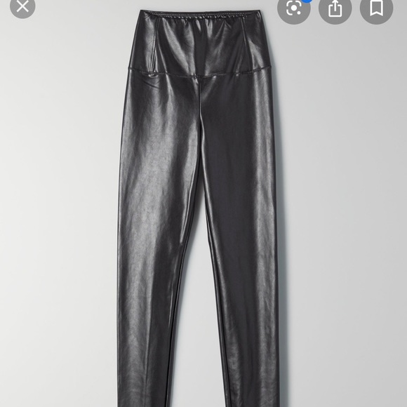 Aritzia Pants - Aritzia Daria Leggings size L